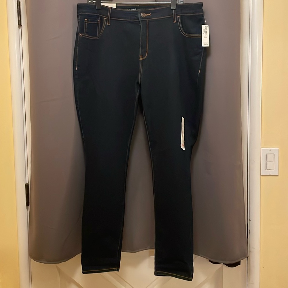 Old Navy Rockstar Super Skinny mid rise jeans